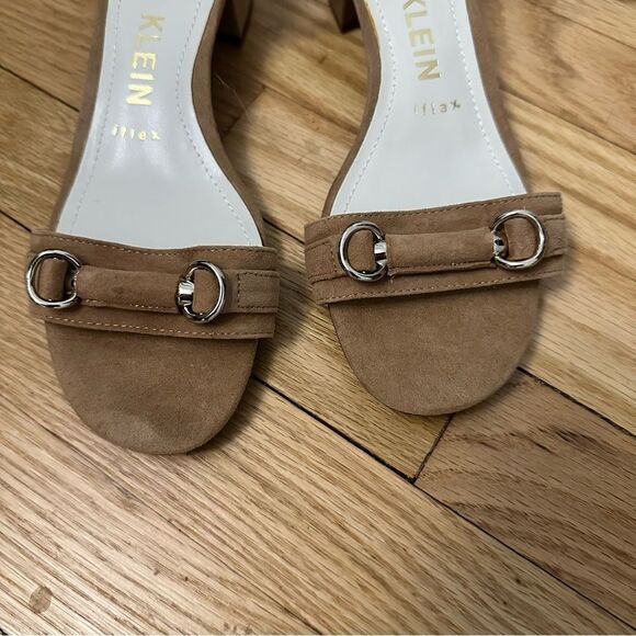Anne Klein size 8 flats - Picture 3 of 5